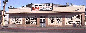 [not just any
ukelele
lounge, a *world famous* one...]